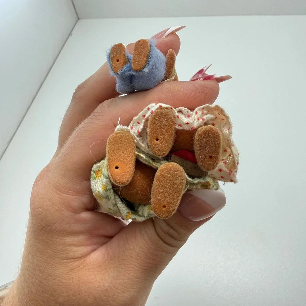 Vintage Sylvanian Families Calico Critters Beaver Family Set of 3 Plus Cradle